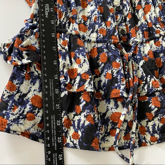 Twentyone Abstract Print Top small long sleeve cinched waist blouse - Picture 8 of 10